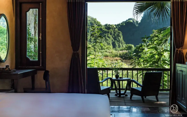 Nham Village Resort