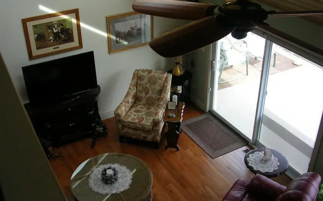 Casa Loma BnB