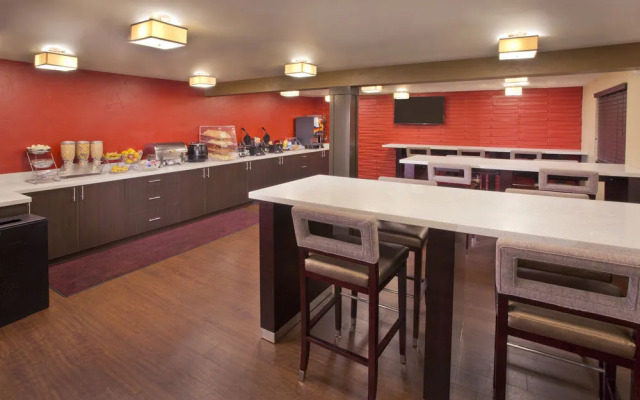 Red Lion Inn & Suites Federal Way