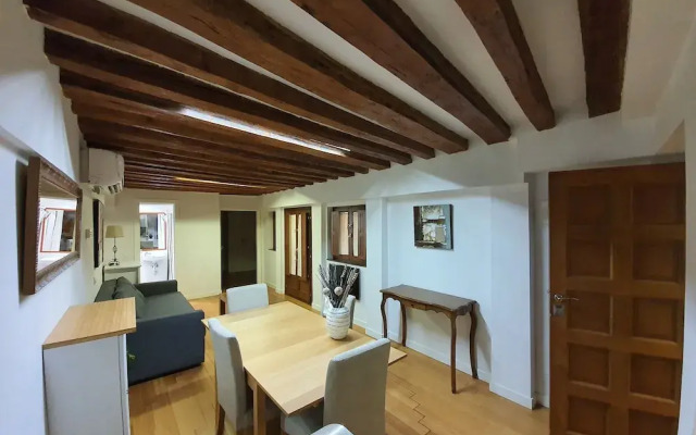Amplio Estudio con todas las comodidades en Huertas