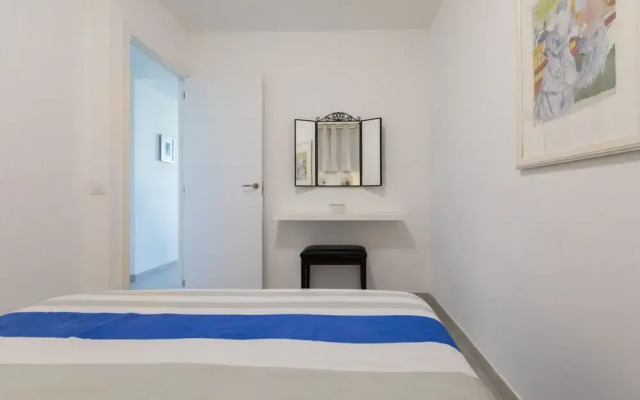 Tenerife South Shore Apartament, Coastal Lifestyle