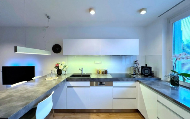 Jana's apartment, free parking