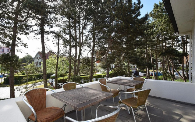 Cosy Nook Apartment in a Historical Villa