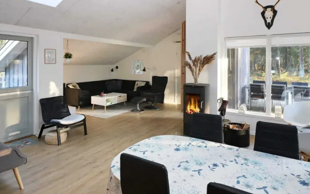 Lovely Holiday Home with Terrace near Hadsund