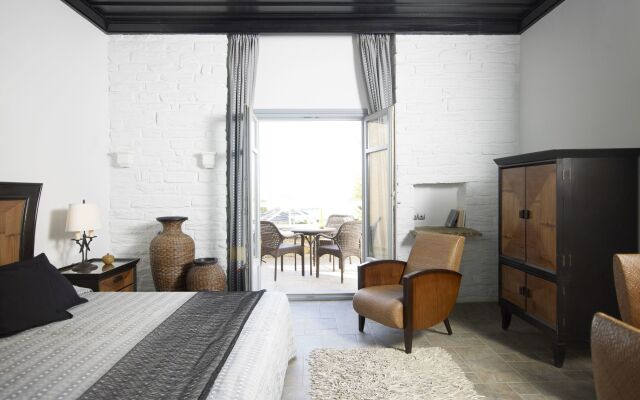 Porto Kea Suites