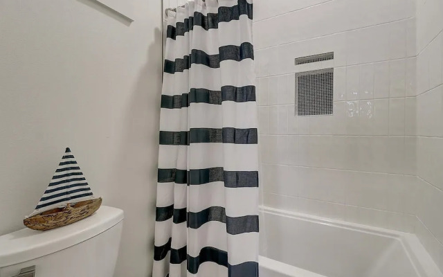 The Great White 306 DAR