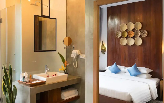Room-deluxe Double Room With Patio or Ba