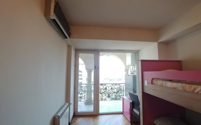 Apartment with Caspian Sea and F1 view