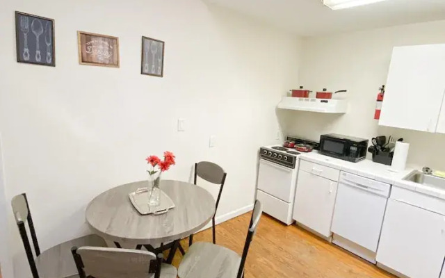 Marion Square Suites