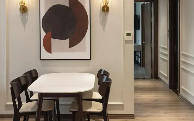 Otis Apartment