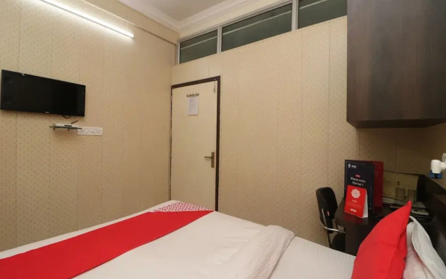 OYO 24637 Hotel Vandana Palace
