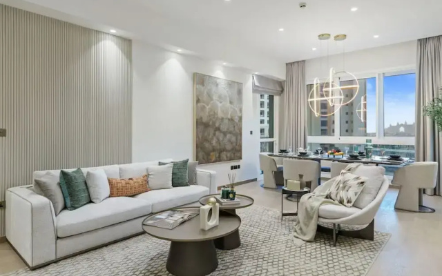 Waterfront 3BR Apt Direct Access to Nakheel Mall