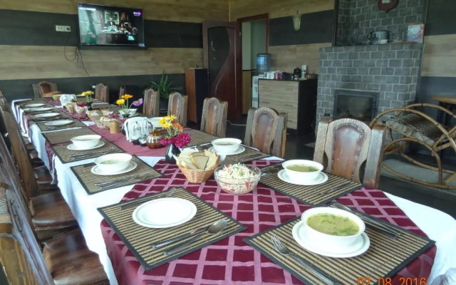 Guest house Ura Seliger