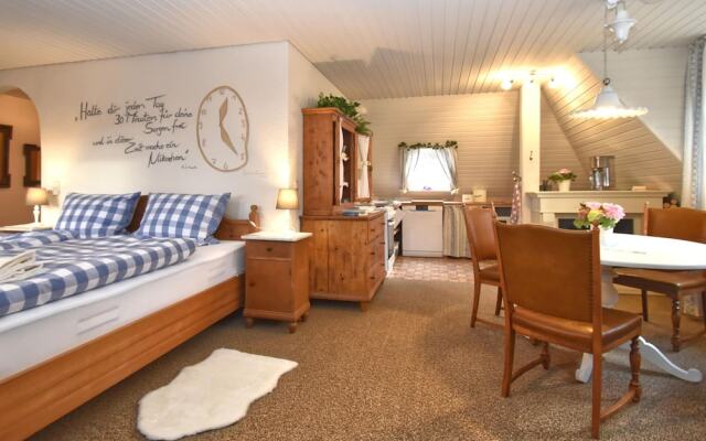 Holiday Home With Garden in Weissenbrunn