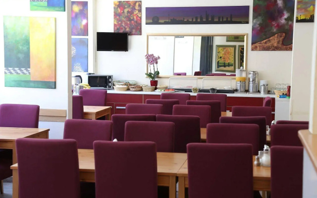 Pension Alpha Frankfurt City