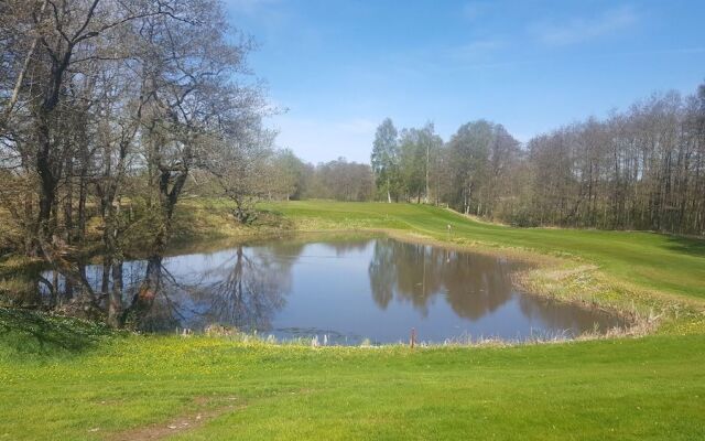Melleruds Golfklubb Bed & Breakfast