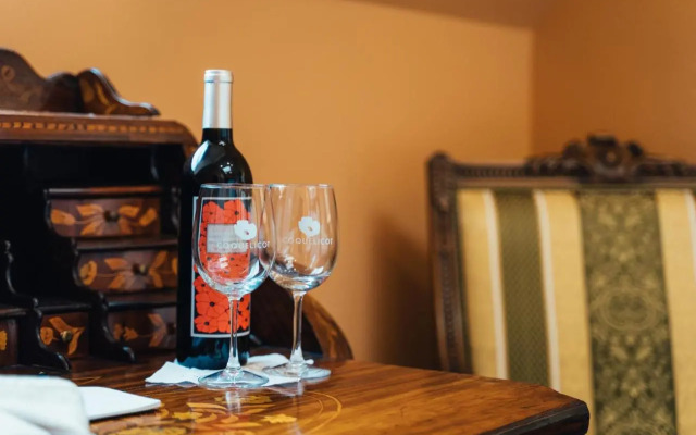 Neighbourgood Sutter Mansion