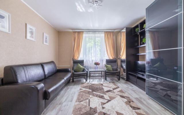 Apartlux na Amundsena