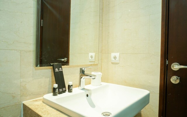 Tranquil and Well Appointed Studio Apartment at Menteng Park