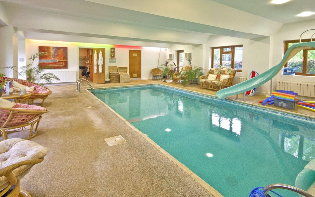 Tovey Lodge