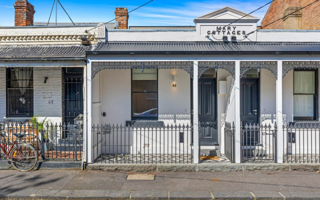 Stylish 2-bed Victorian Terrace in Carlton — 2-star hotel in Melbourne