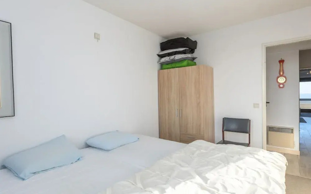 Corner Stay With Sea Views