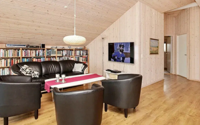 6 Person Holiday Home in Faaborg