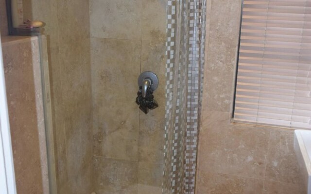 Spacious 5 Bedroom House in Cape Town