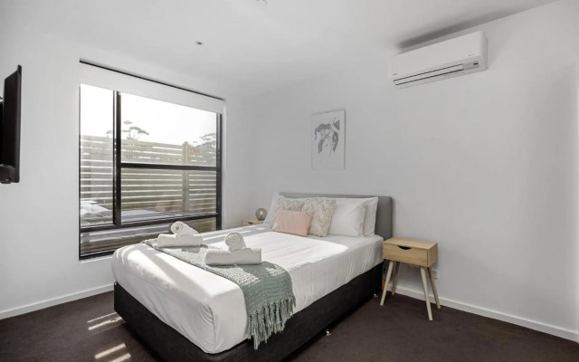 Wattle Beachside Apartment