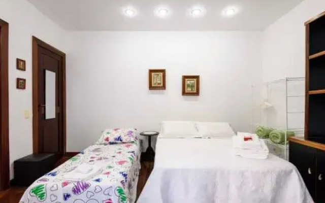 Room Office & Beach Guest House - Go Make A Trip