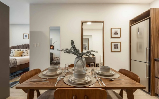 Casai Roma 1 BR Central Studio