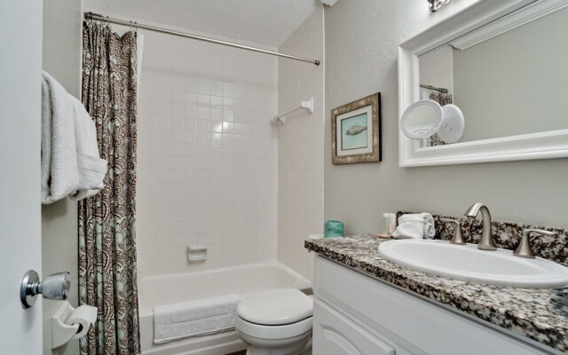 Runaway Bay Resort by BBG