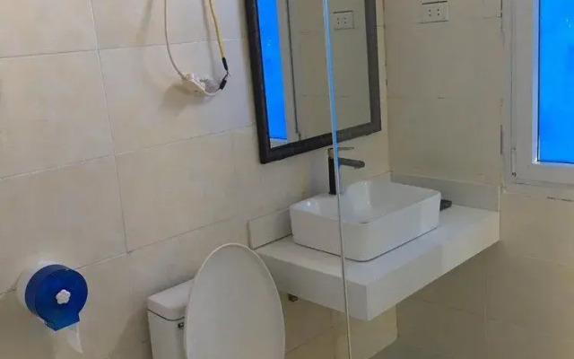 Queen Mộ Lao Hotel