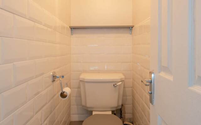 Stunning 2BR Flat Near Burgess Park W/garden