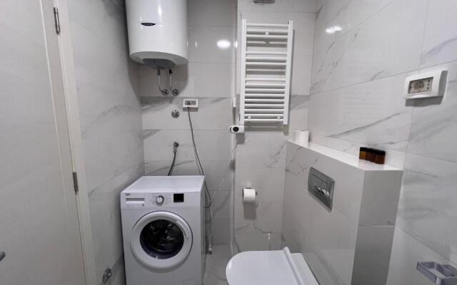 Apartment 79•Central Point