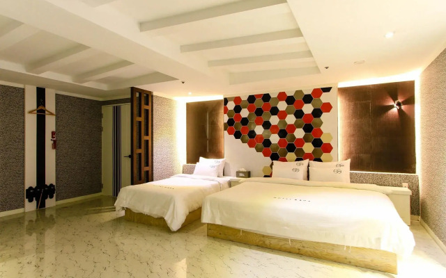 ZAVA Motel