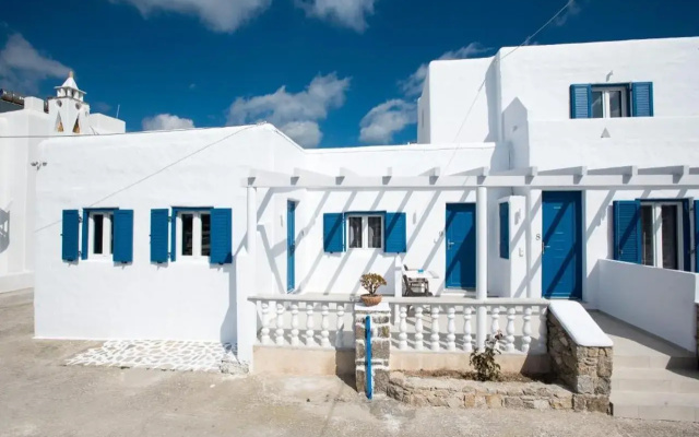 Marinas Studios