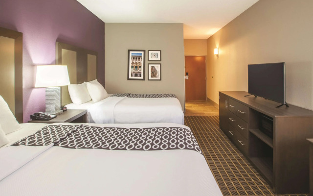 La Quinta Inn & Suites by Wyndham Mechanicsburg - Harrisburg