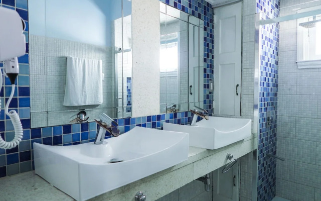 Presidents full, Knocking on Cuba