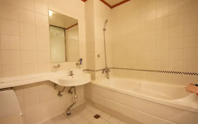 Jeonju Uadong Chereville