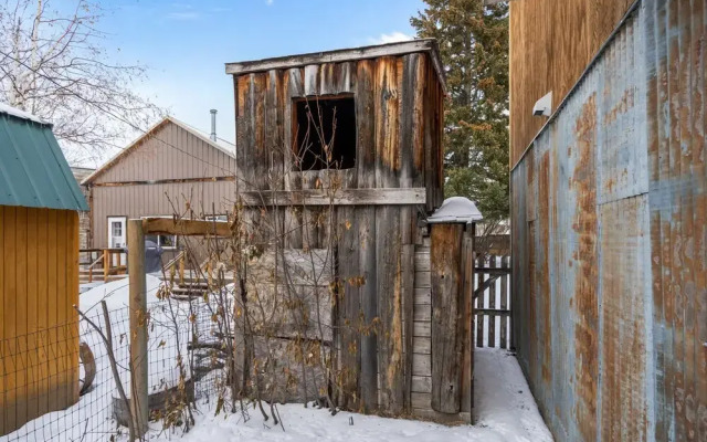 Salesville Bunkhouse