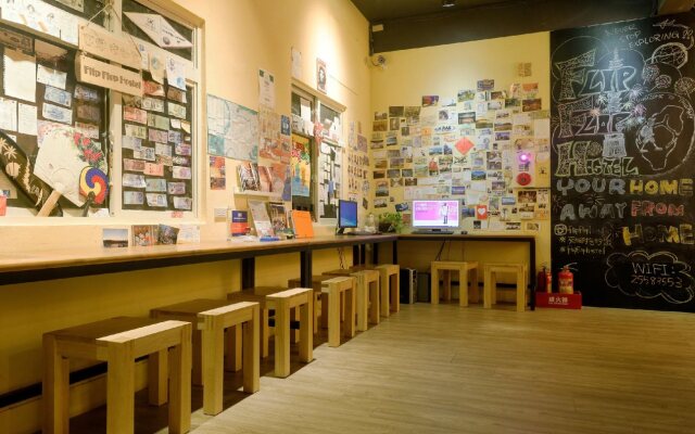 Flip Flop Hostel - Main Station