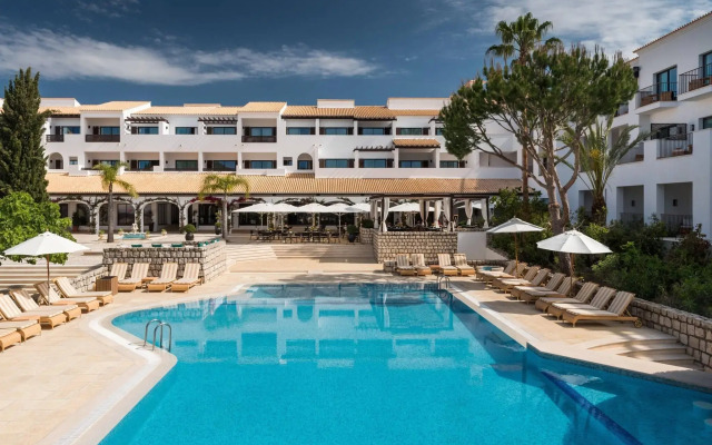Pine Cliffs Suites