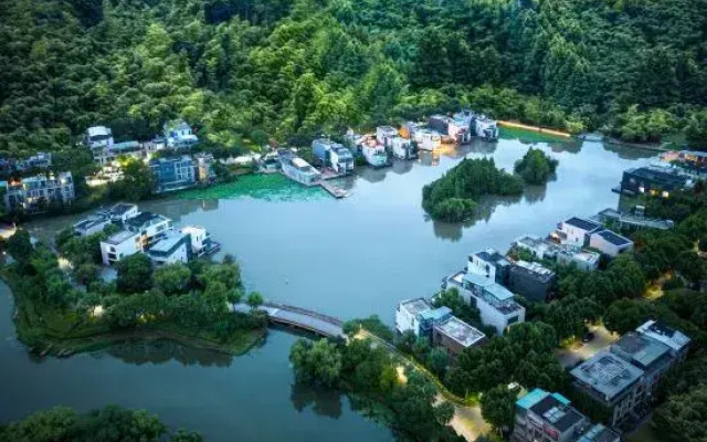 Yuehu YUEHU Zhenxuan International Resort Community