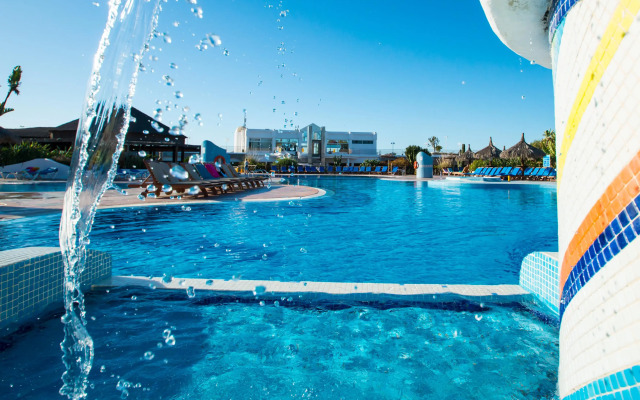 HL Club Playa Blanca Hotel