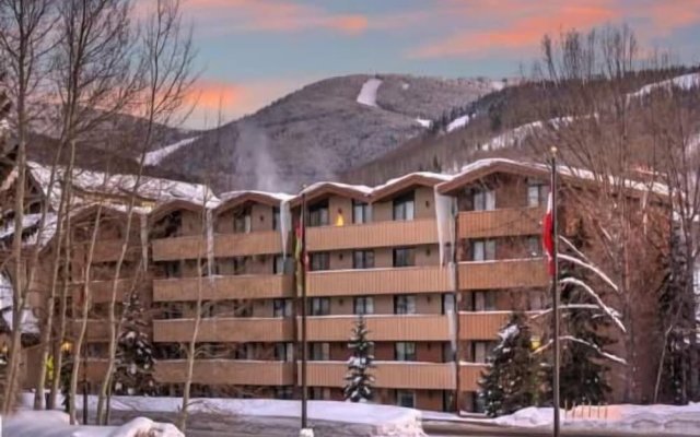 Condos with Ski Locker and Vail Mountain Views by RedAwning