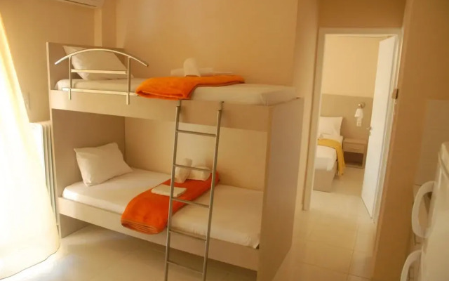 Eleni Kandilari Rooms