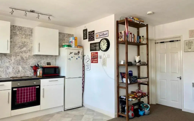 Cosy Flat - Access to City Centre/Airport/Stadiums