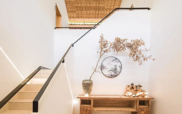 Anji Valley House Hotel