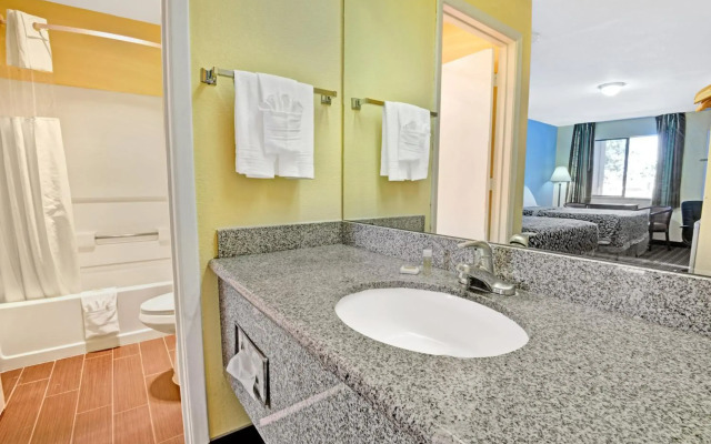 Days Inn by Wyndham Albuquerque West